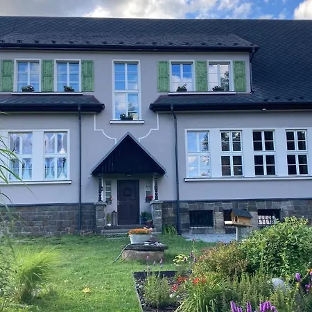 Apartmany Ceska Skola Lipova  Extérieur photo