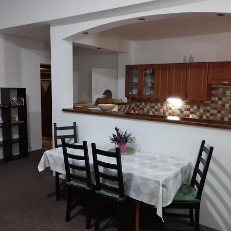 Apartmany Ceska Skola Lipova  Extérieur photo