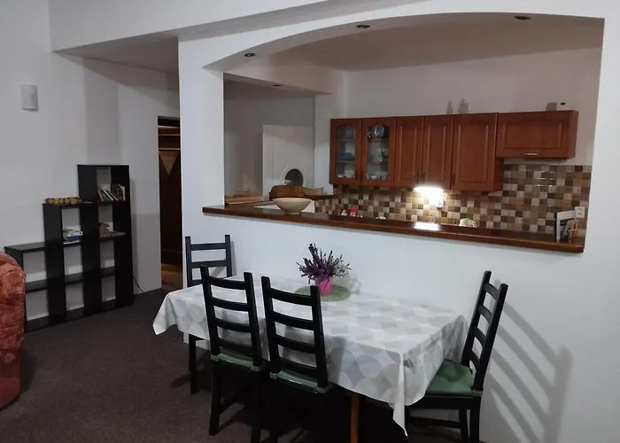 Apartmany Ceska Skola
